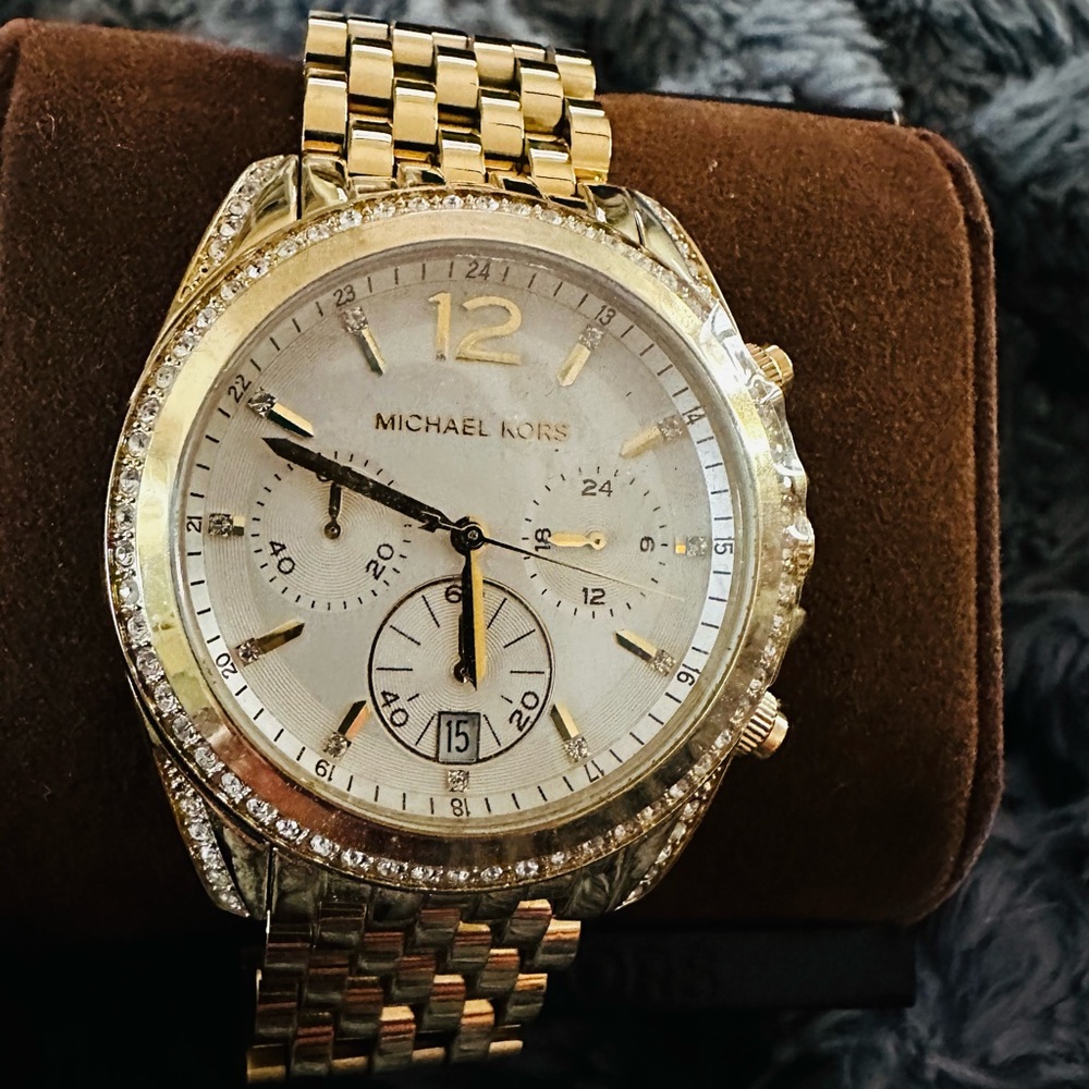 NWT  Michael Kors Pressley Watch (MK5835)